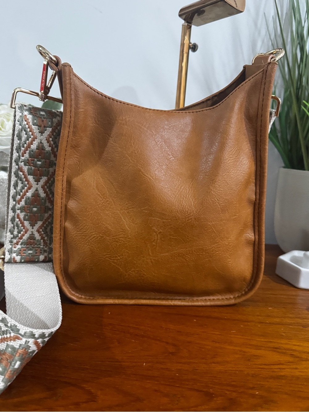 Stylish Tan Leather Crossbody Bag with Embroidered tow Strap - Picture 7 of 13